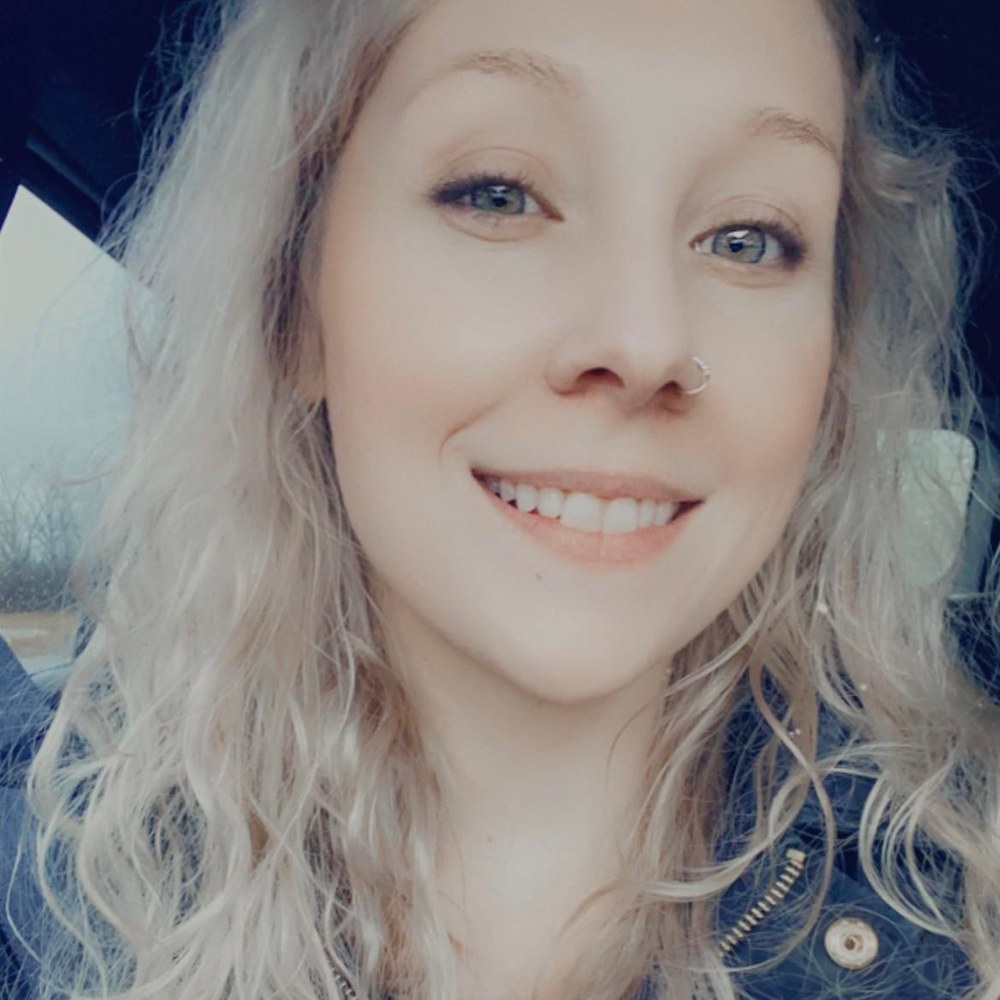Meet your Posher, Amie